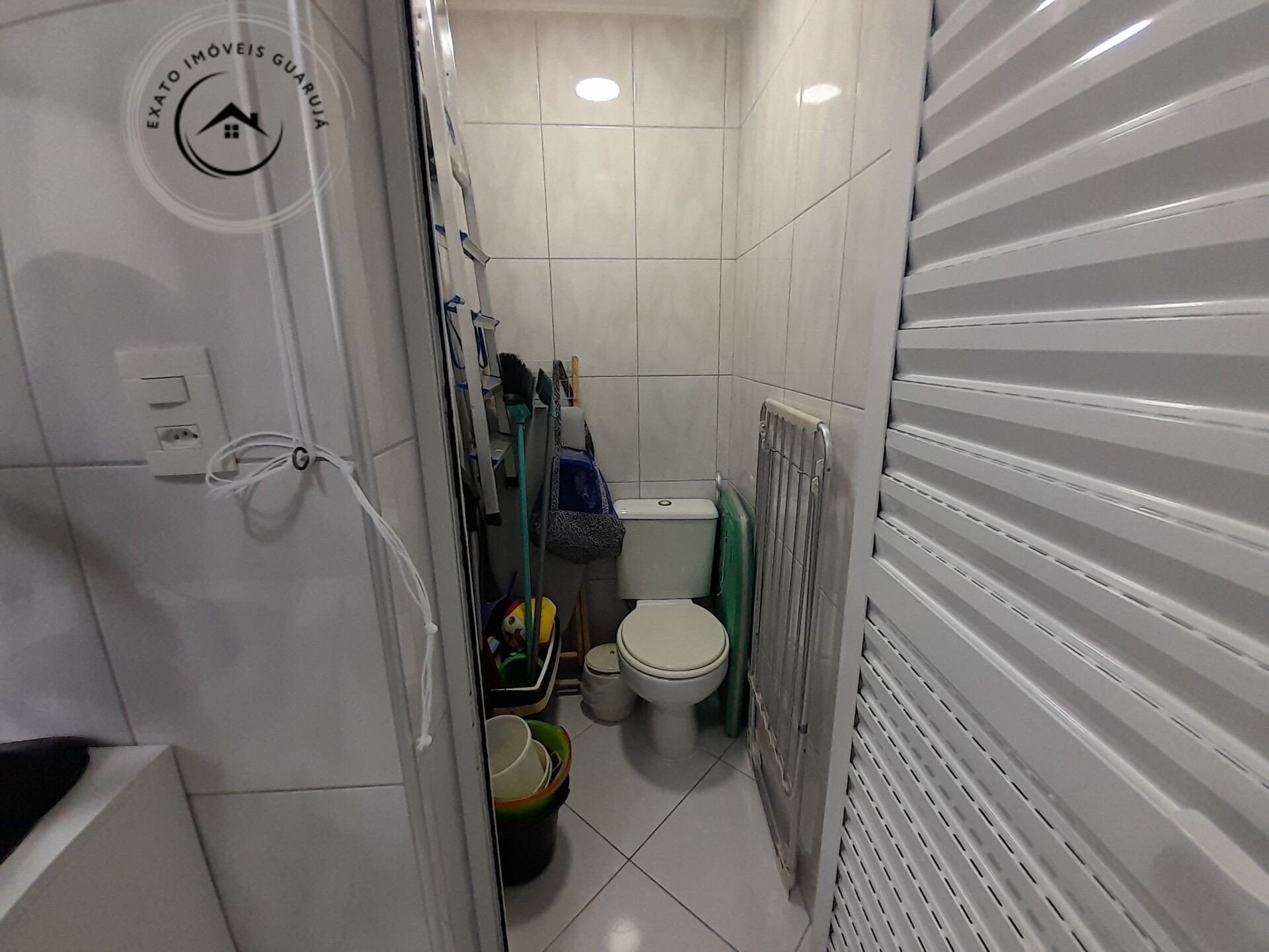 Apartamento padrão de 03 dormitórios para venda nas pitangue