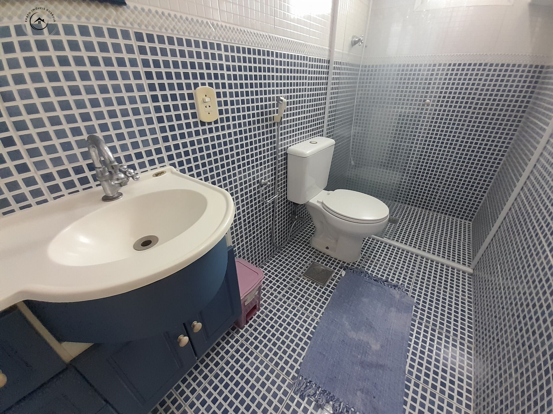 Apartamento padrão de 03 dormitórios para venda nas pitangue