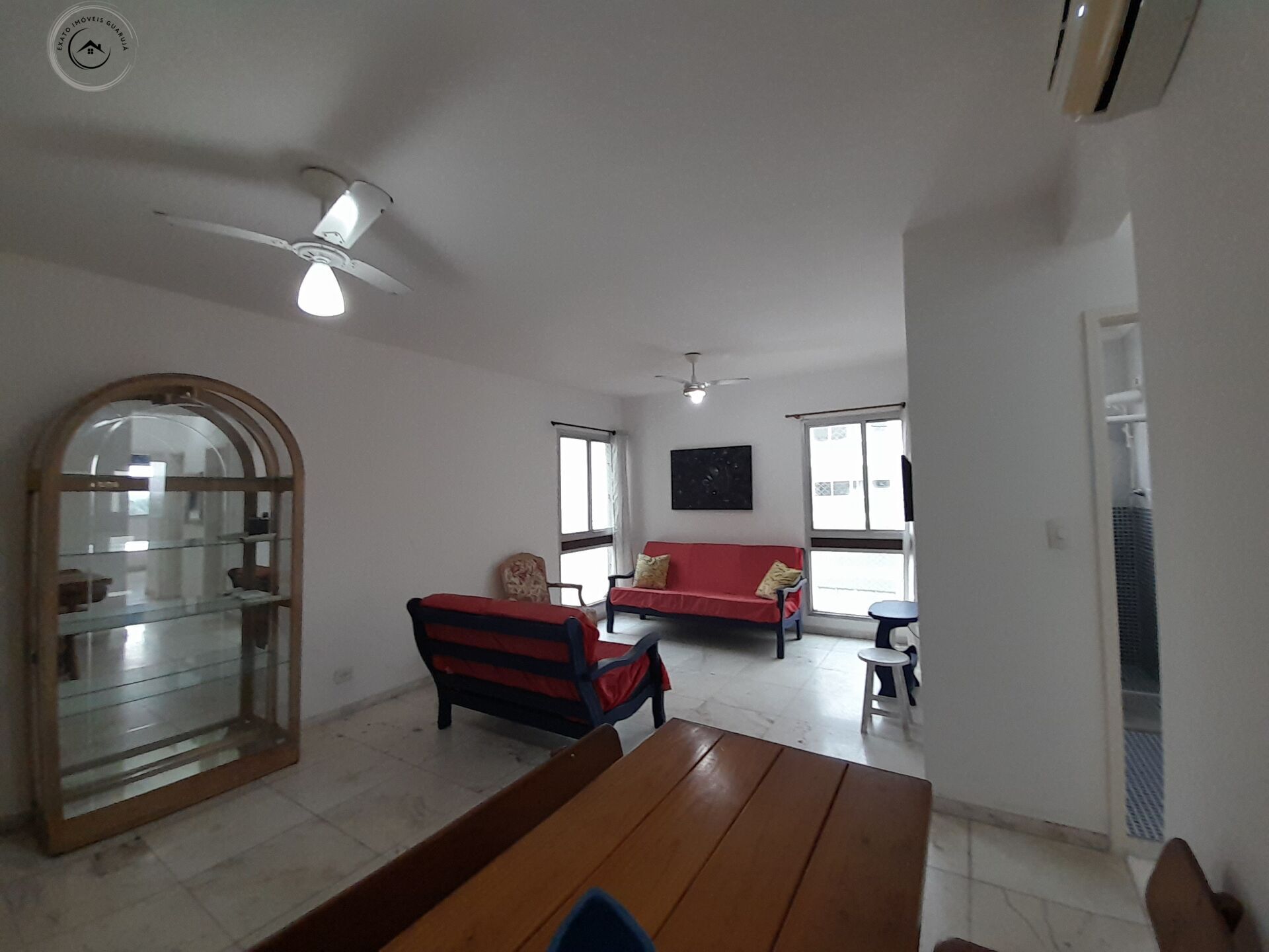 Apartamento padrão de 03 dormitórios para venda nas pitangue