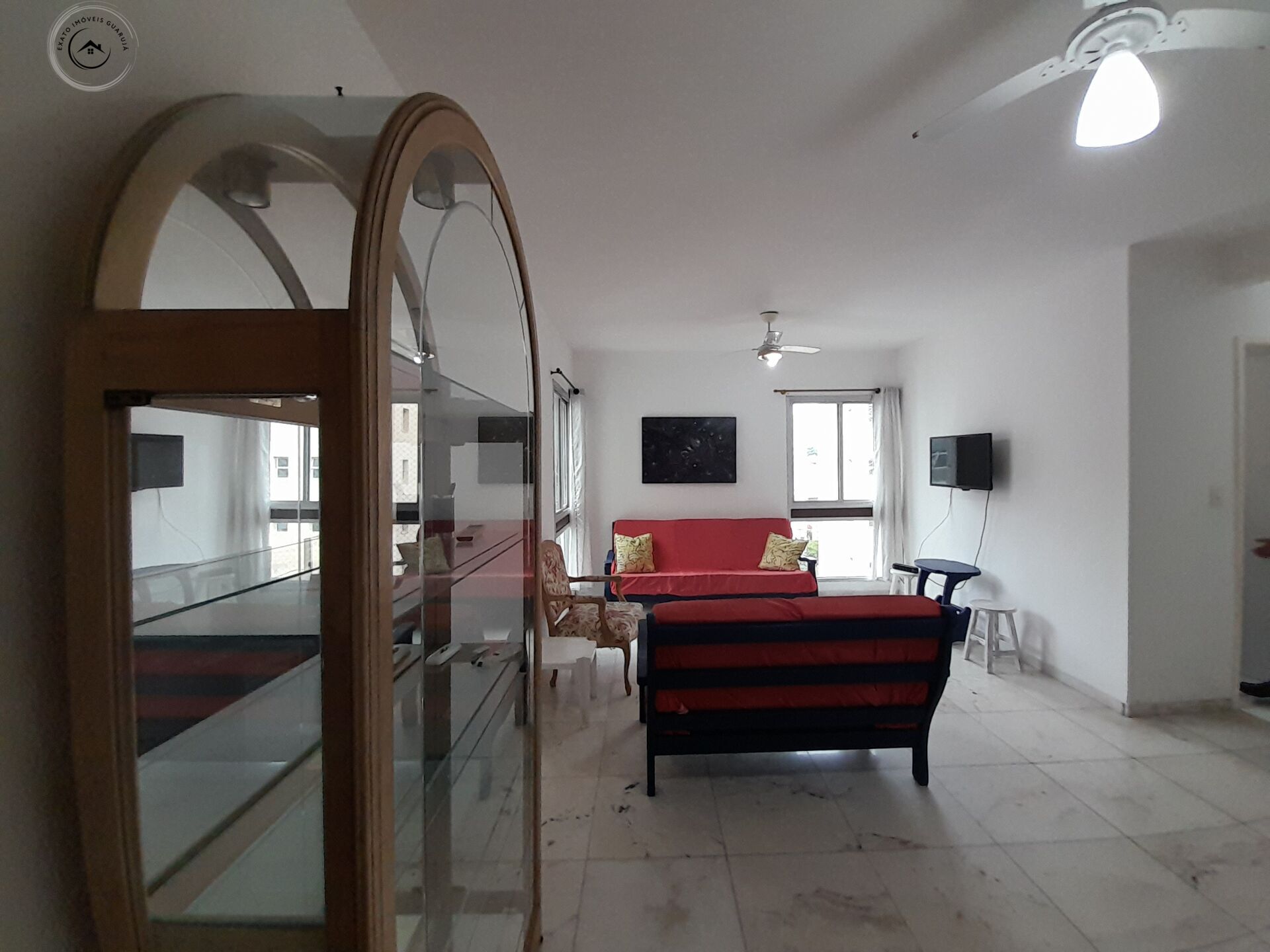 Apartamento padrão de 03 dormitórios para venda nas pitangue