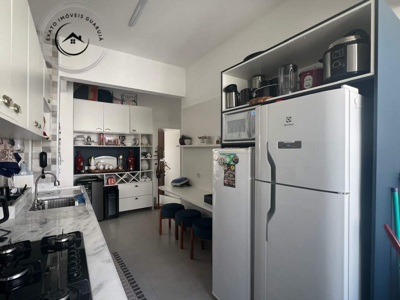 Apartamento padrão de 03 dormitórios para venda na praia das