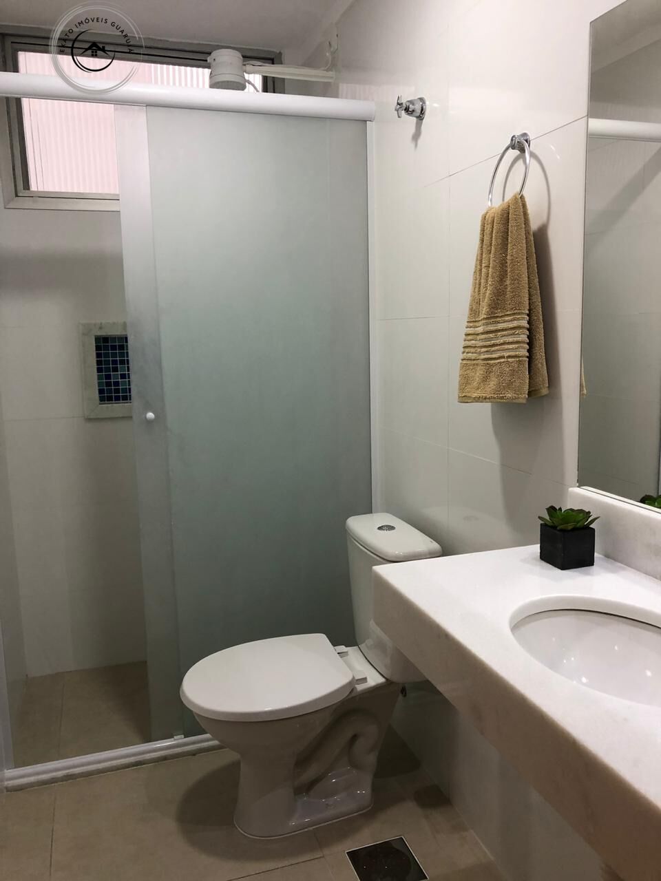 Apartamento padrão de 02 dormitórios para venda nas pitangue