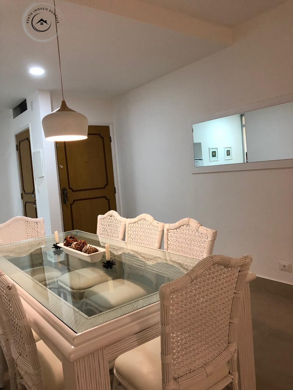 Apartamento padrão de 02 dormitórios para venda nas pitangue
