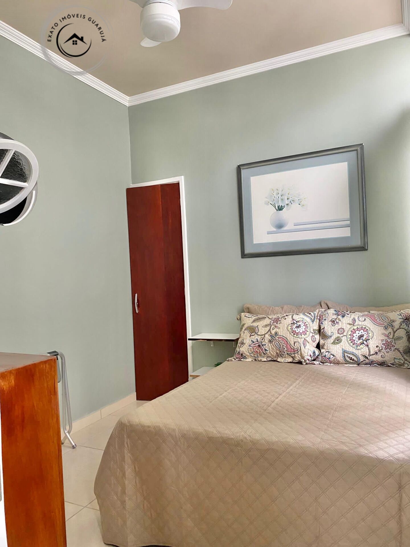 Apartamento padrão de 02 dormitórios para venda nas pitangue