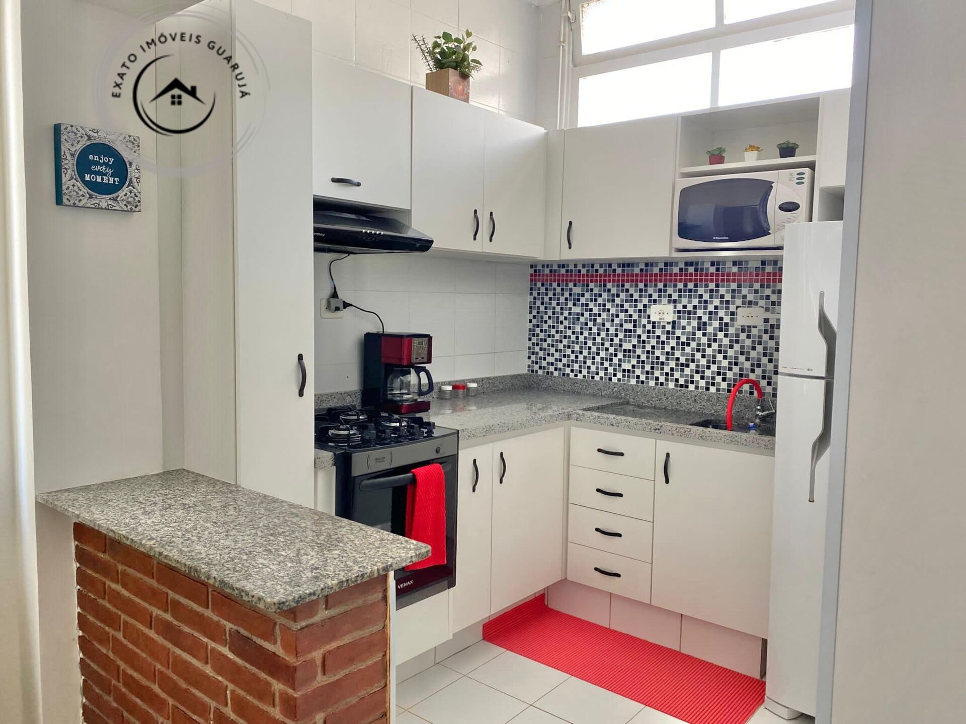 Apartamento padrão de 02 dormitórios para venda nas pitangue