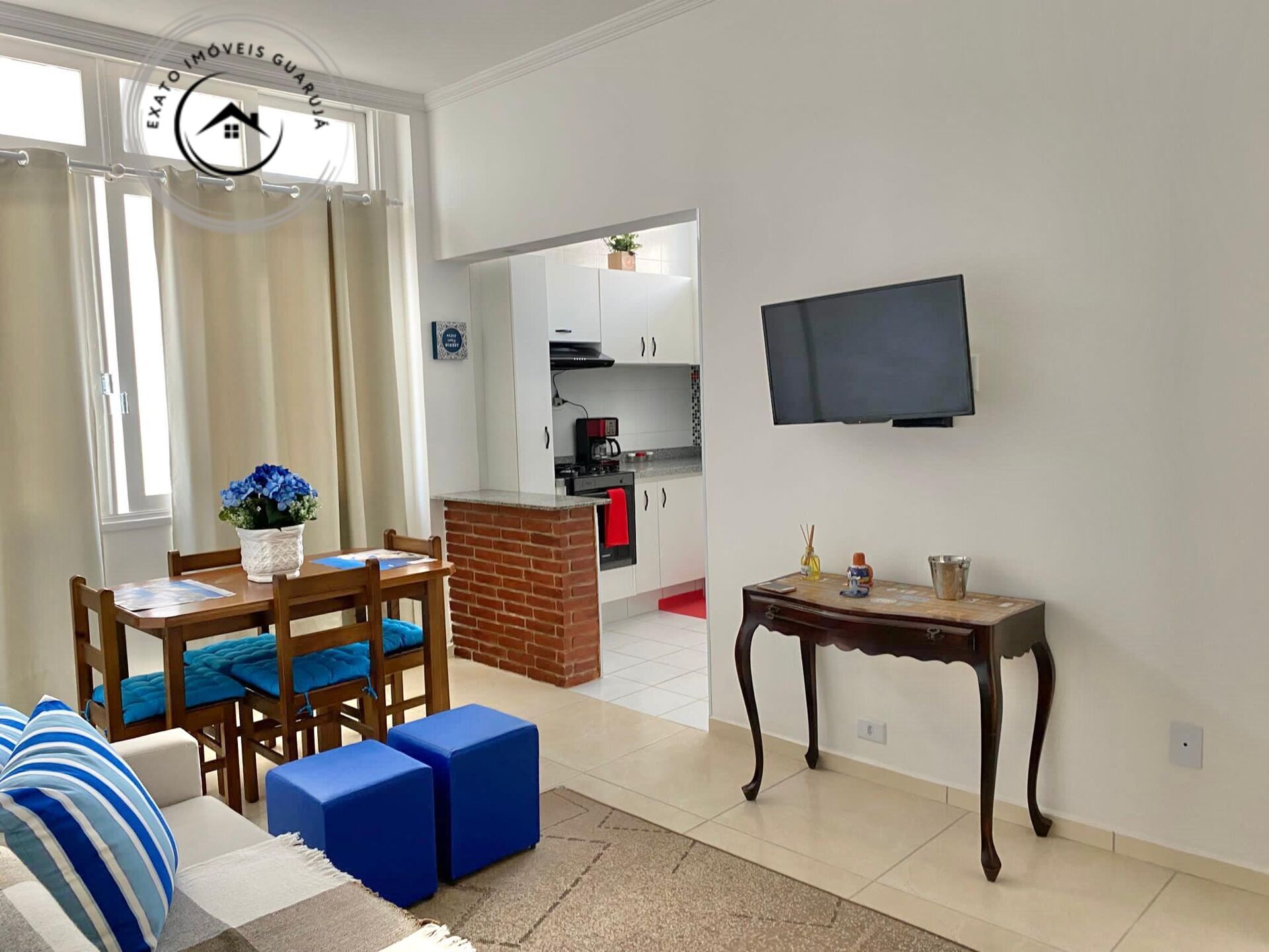 Apartamento padrão de 02 dormitórios para venda nas pitangue