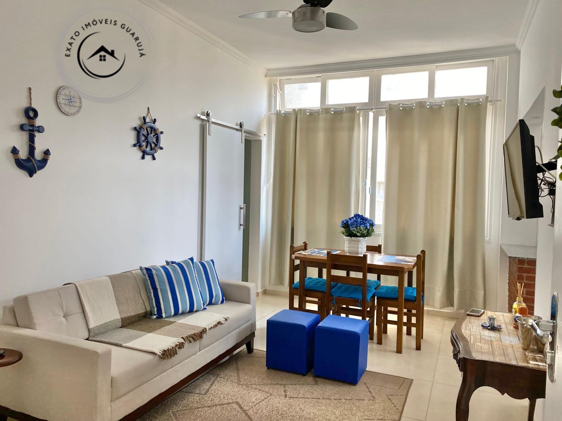 Apartamento padrão de 02 dormitórios para venda nas pitangue
