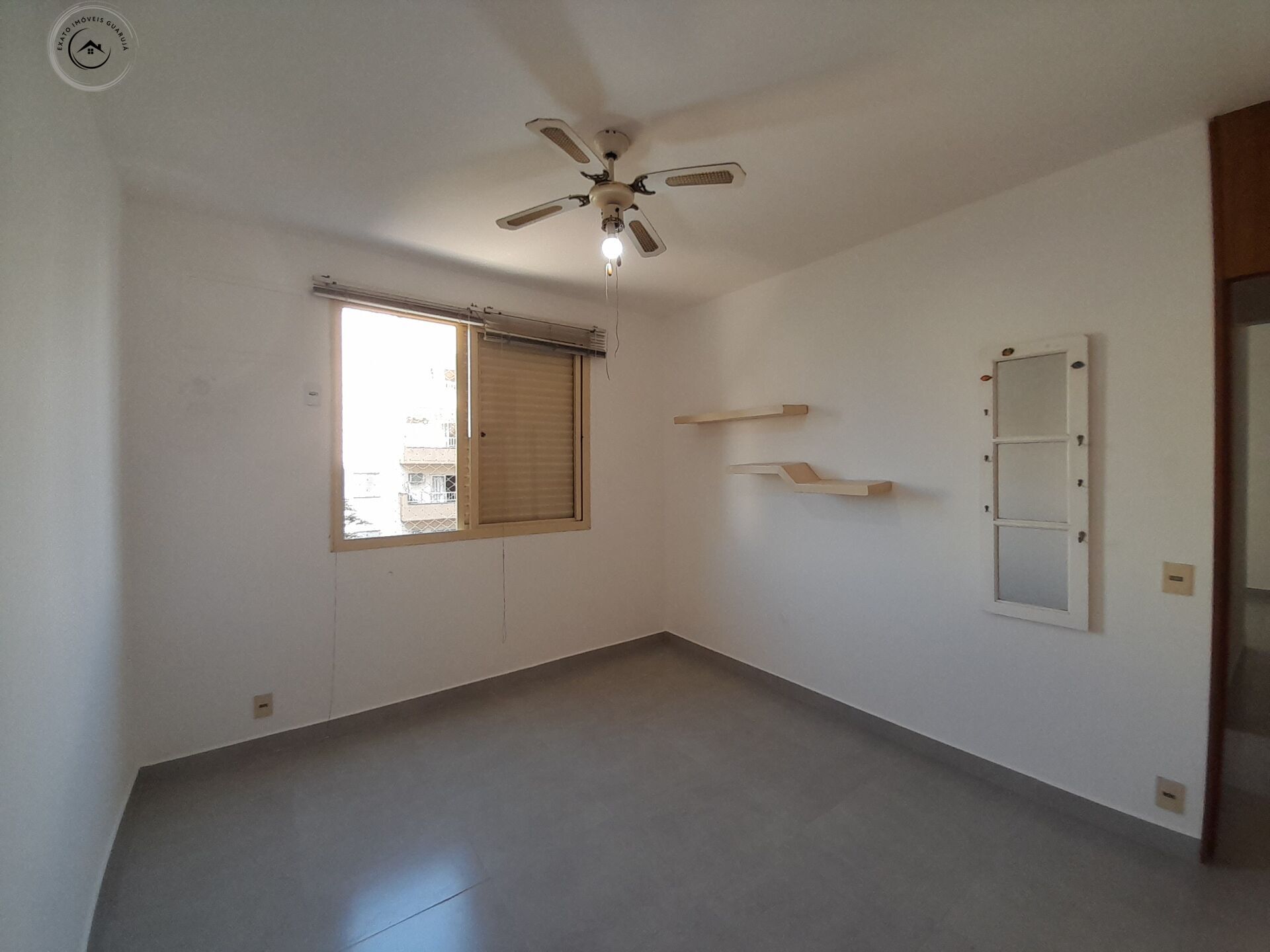 Apartamento padrão de 02 dormitórios para venda na praia da 