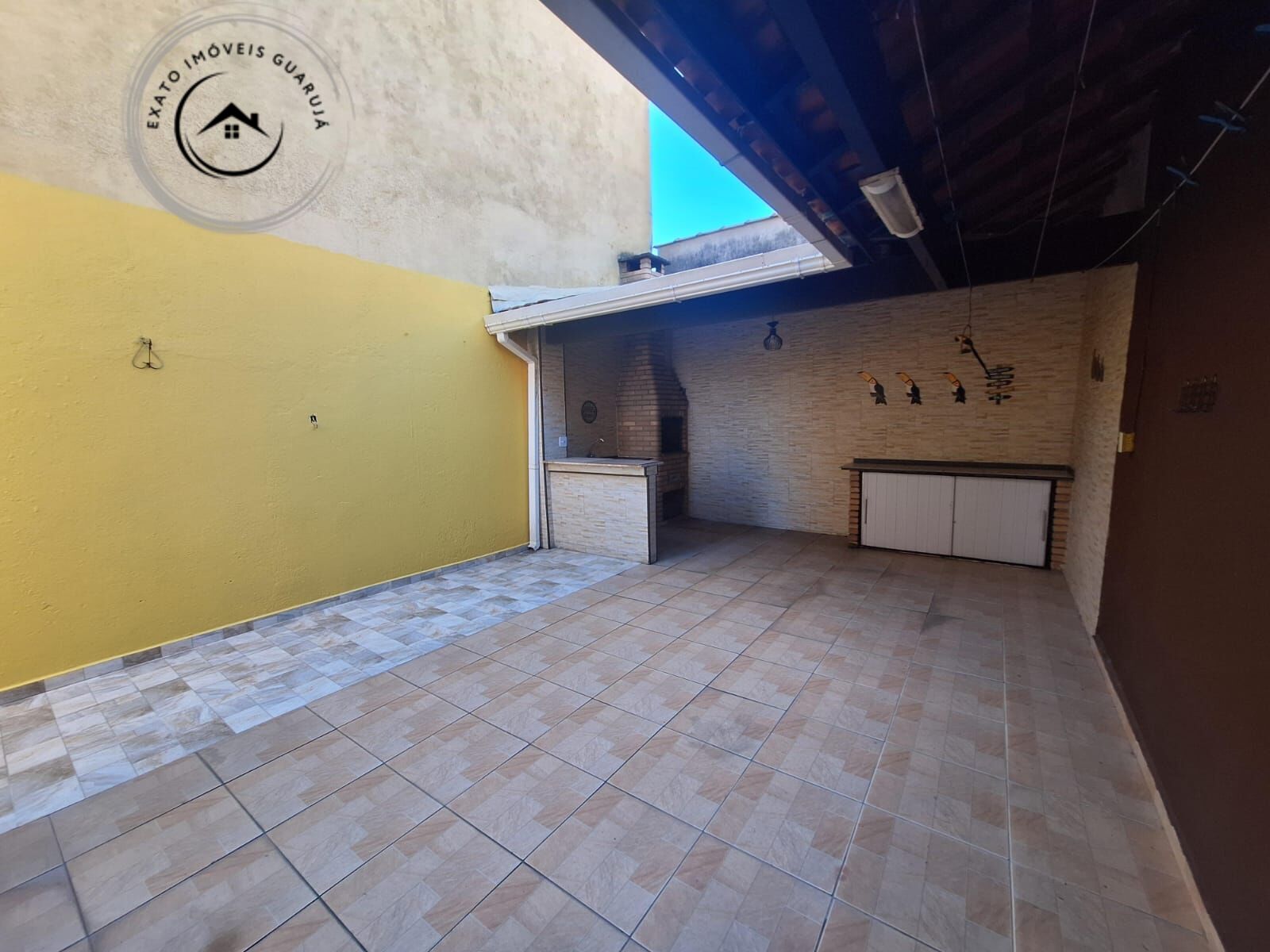 Casa sobrado para locação anual no bairro jardim dos pássaro