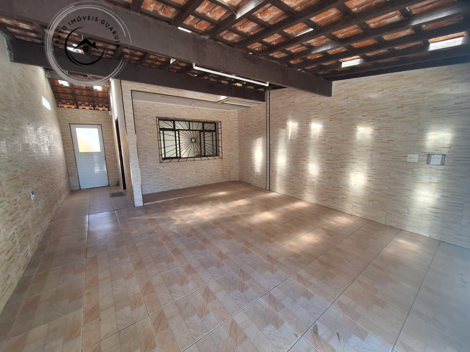 Casa sobrado para locação anual no bairro jardim dos pássaro