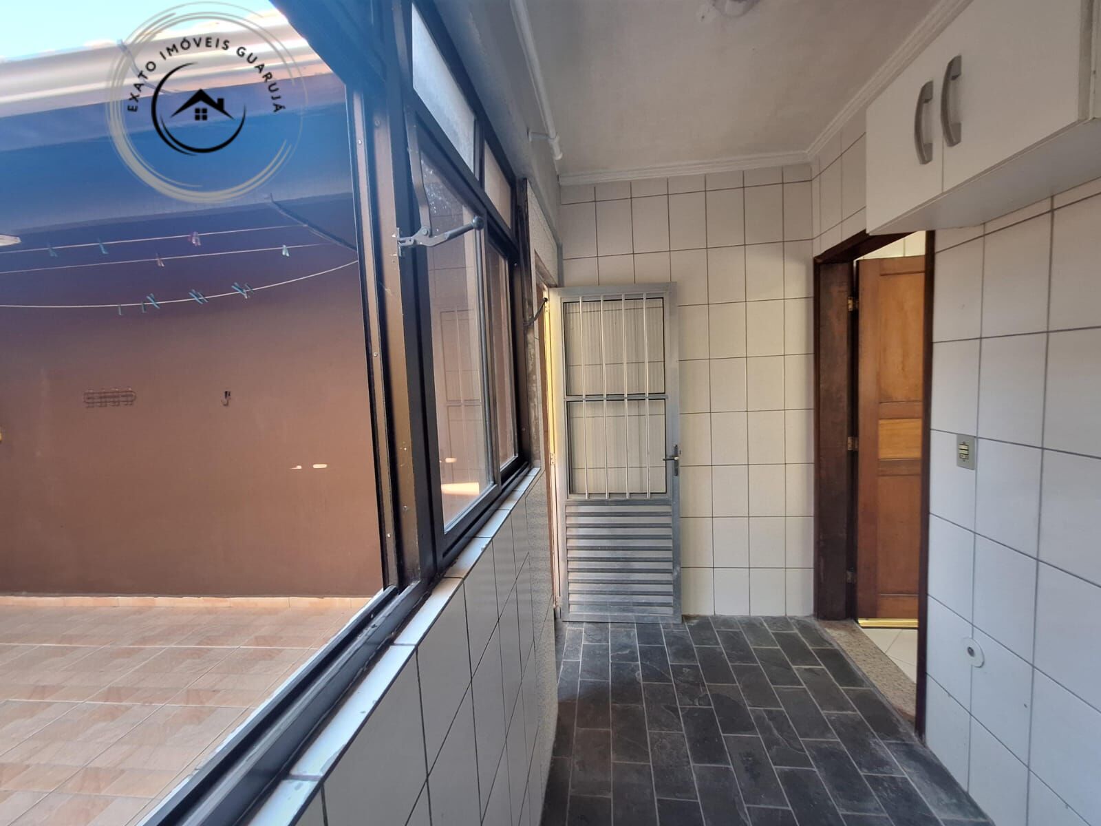 Casa sobrado para locação anual no bairro jardim dos pássaro