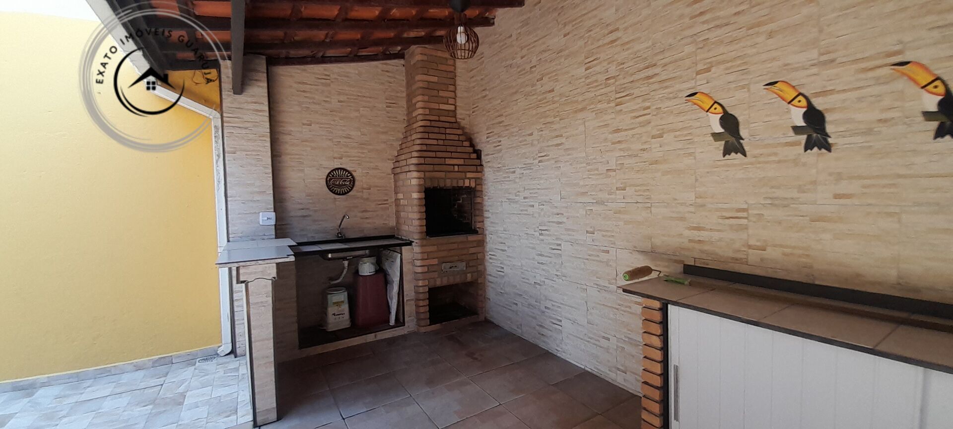 Casa sobrado para locação anual no bairro jardim dos pássaro