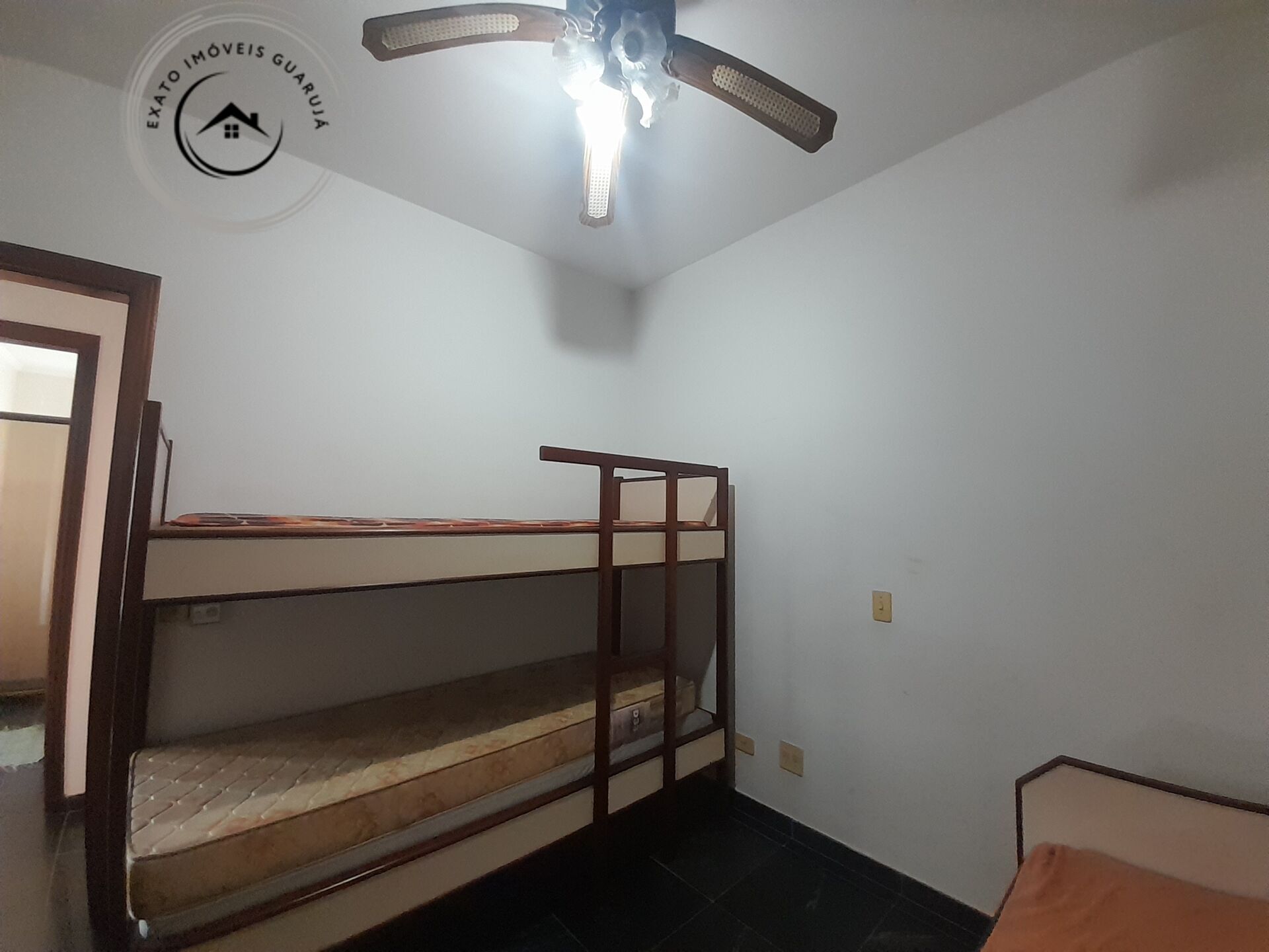 Apartamento padrão de 02 dormitórios para venda na praia da 