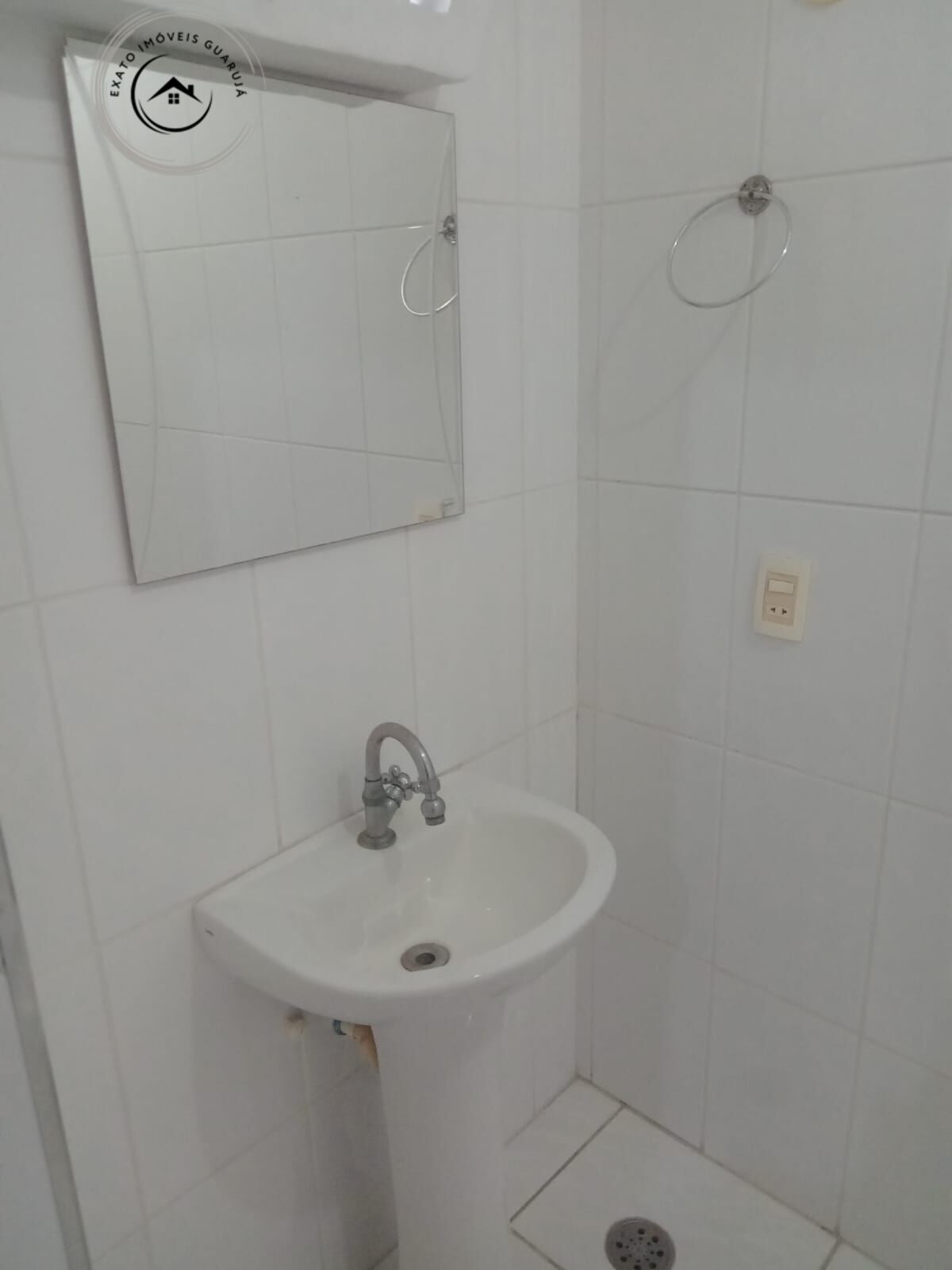 Casa padrão de 03 suítes para locação de temporada na praia 