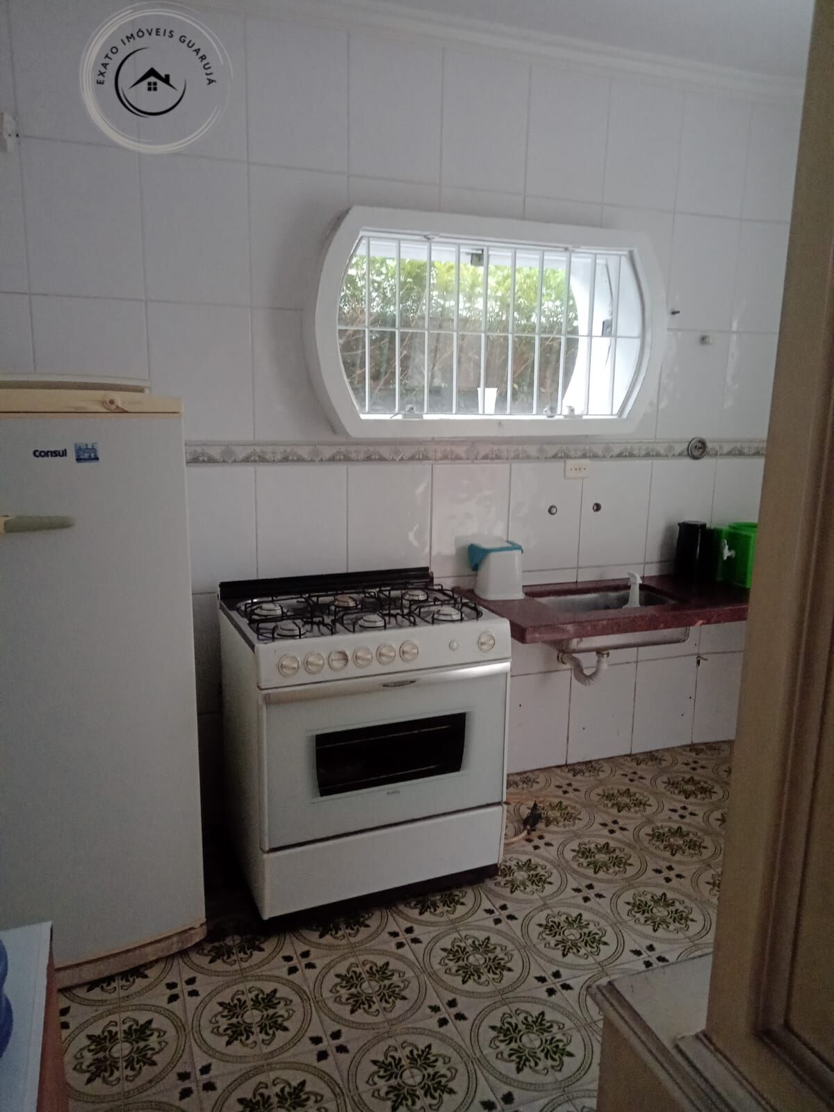 Casa padrão de 03 suítes para locação de temporada na praia 