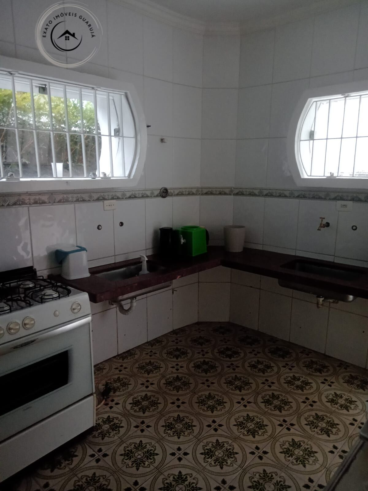 Casa padrão de 03 suítes para locação de temporada na praia 