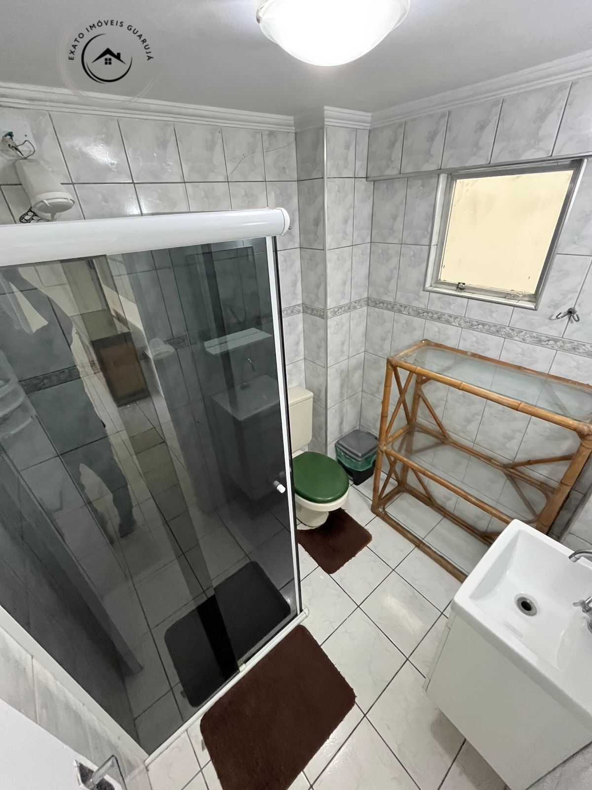 Apartamento padrão de 01 dormitório para locação anual na pr