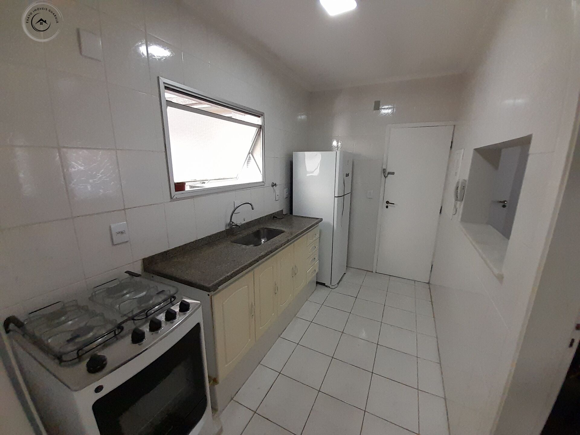 Apartamento padrão de 02 dormitórios para venda na praia da 
