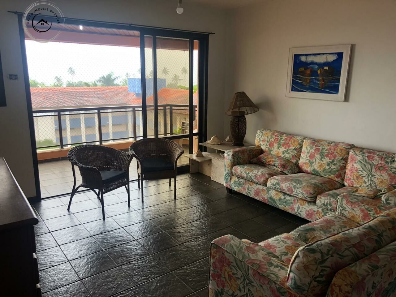 Apartamento padrão de 04 dormitórios para locação anual na p