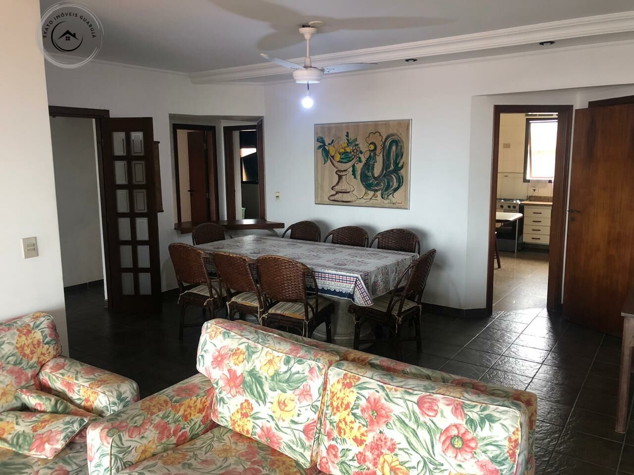 Apartamento padrão de 04 dormitórios para locação anual na p