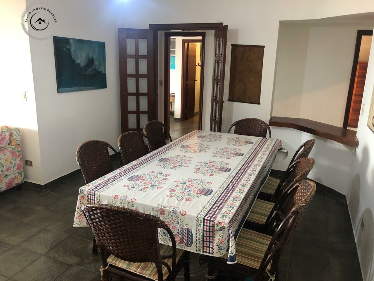Apartamento padrão de 04 dormitórios para locação anual na p