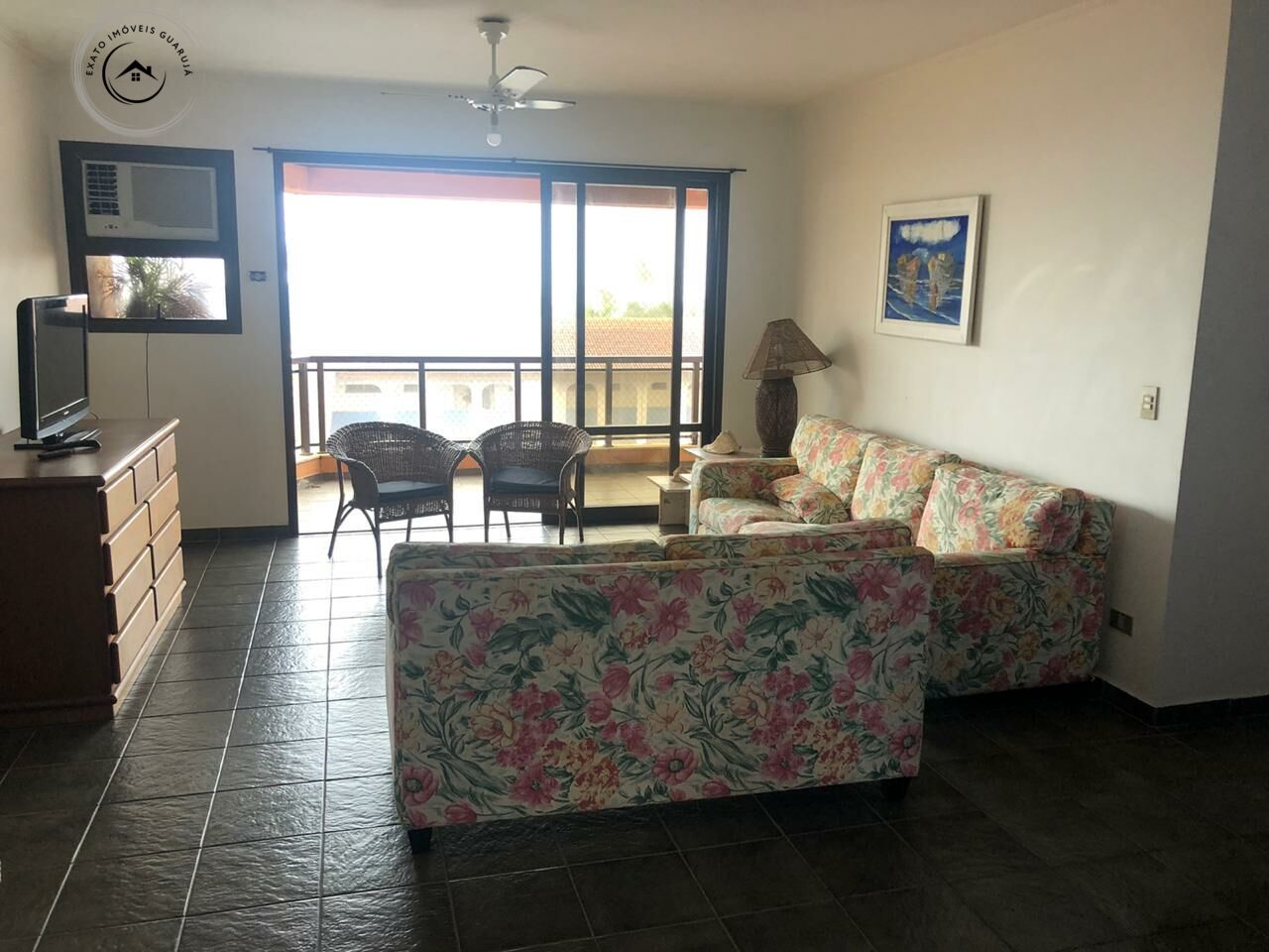 Apartamento padrão de 04 dormitórios para locação anual na p