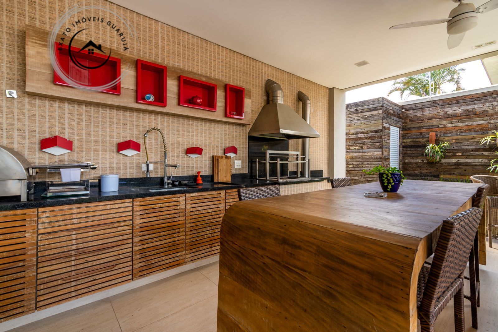 Casa alto padrão - frente ao mar um verdadeiro refúgio com m