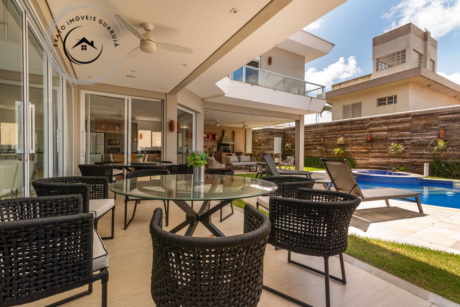 Casa alto padrão - frente ao mar um verdadeiro refúgio com m