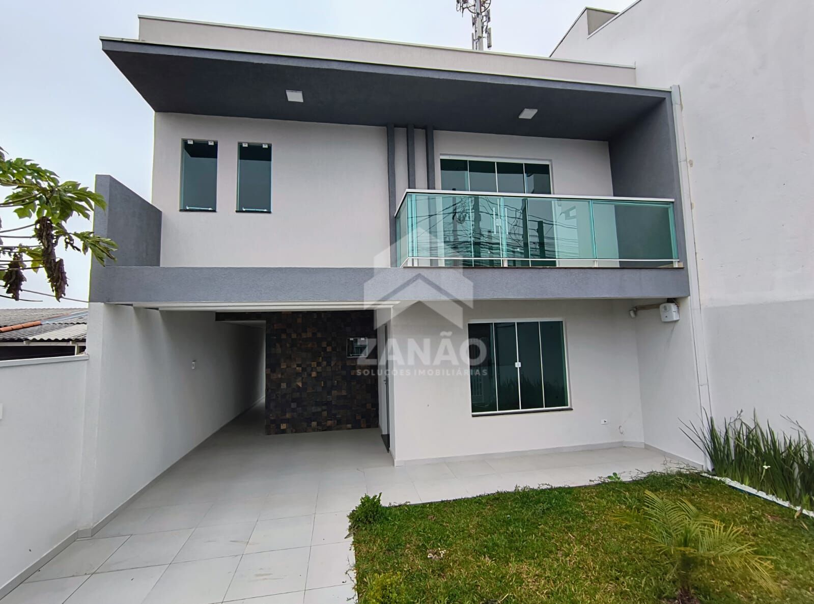 Casa à venda no bairro Santa Terezinha em Fazenda Rio Grande/PR