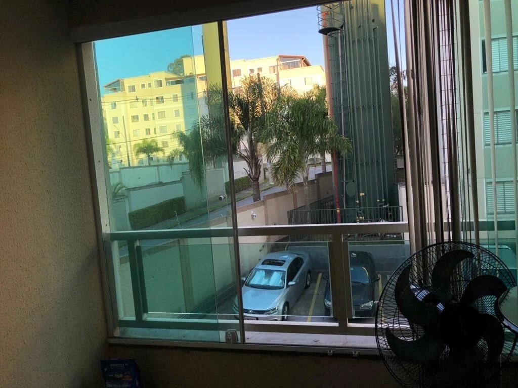 Apartamento à venda com 3 quartos, 64m² - Foto 2