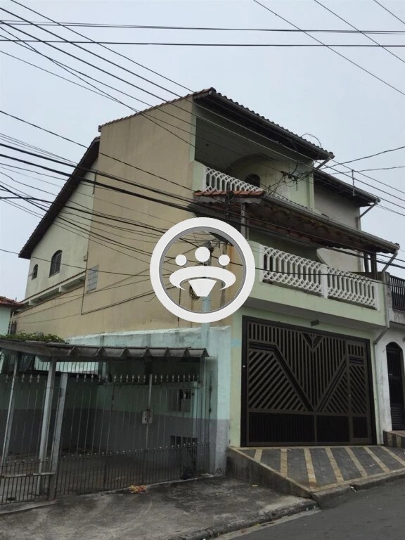 Sobrado à venda com 4 quartos, 308m² - Foto 1