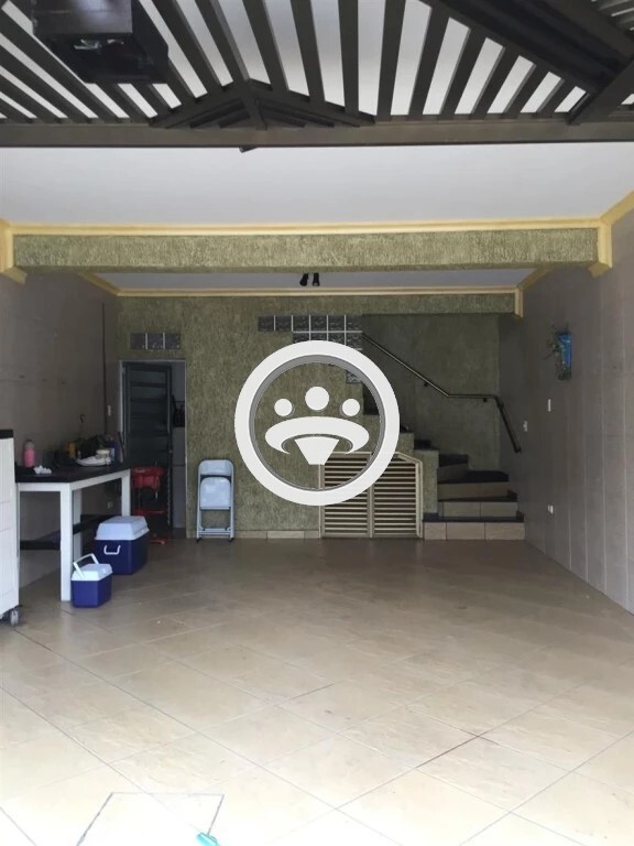 Sobrado à venda com 4 quartos, 308m² - Foto 2