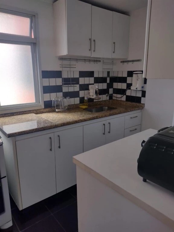 Apartamento para alugar com 2 quartos, 50m² - Foto 12