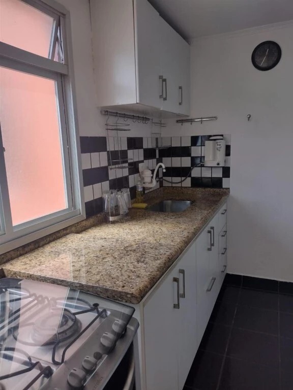 Apartamento para alugar com 2 quartos, 50m² - Foto 11