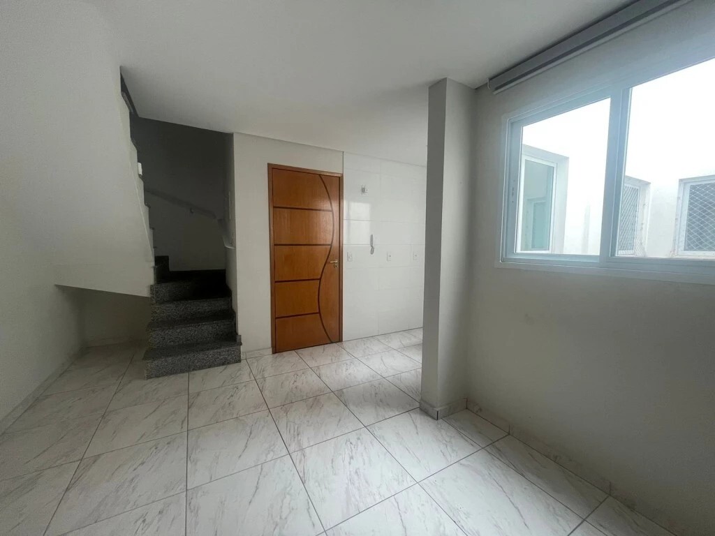 Cobertura à venda com 2 quartos, 84m² - Foto 5