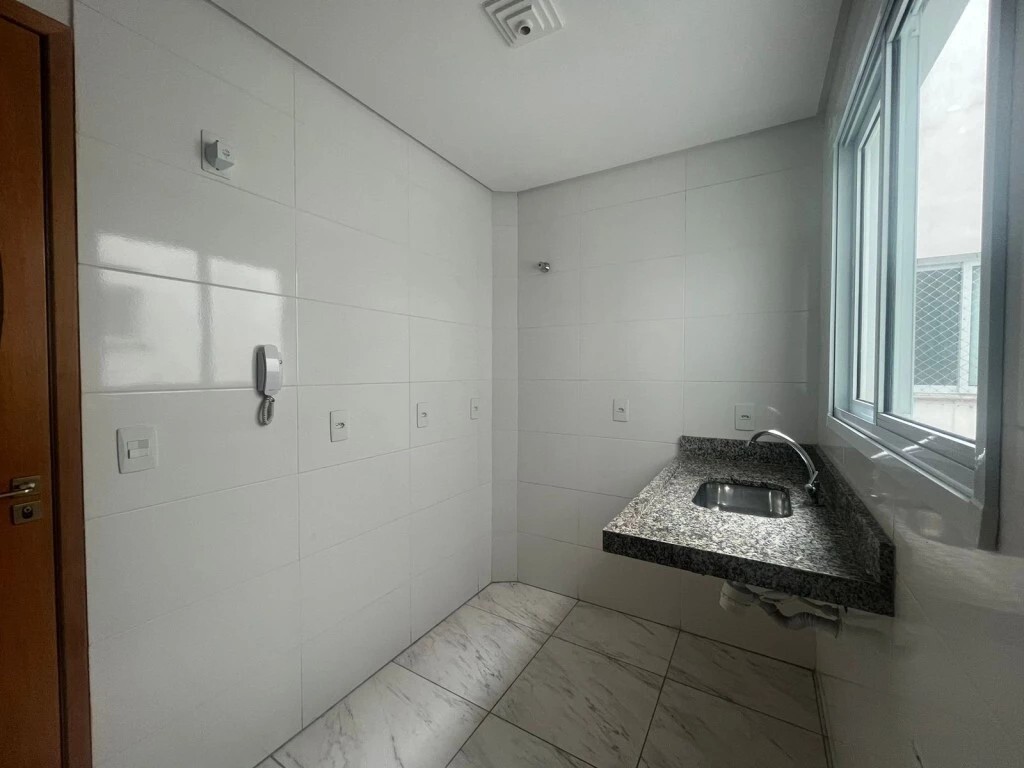 Cobertura à venda com 2 quartos, 84m² - Foto 3