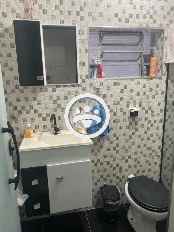Sobrado à venda com 4 quartos, 164m² - Foto 2