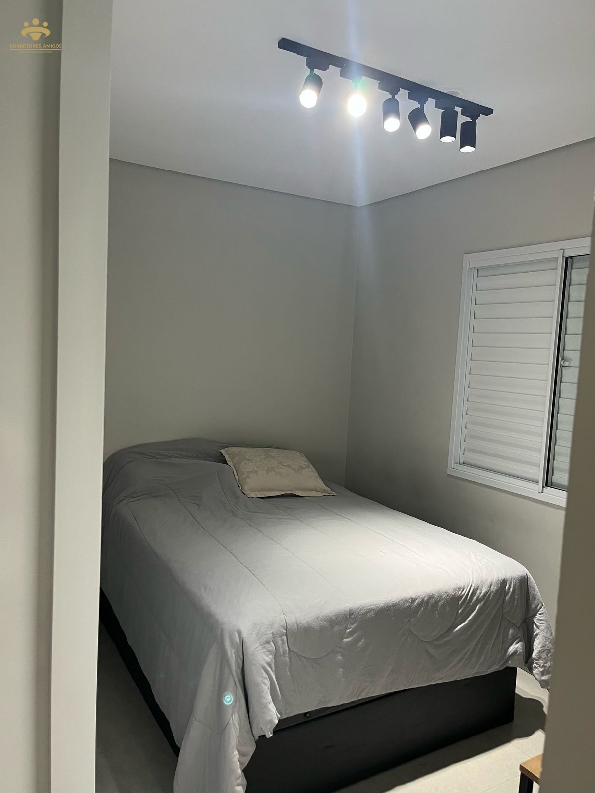 Apartamento à venda com 2 quartos, 61m² - Foto 9