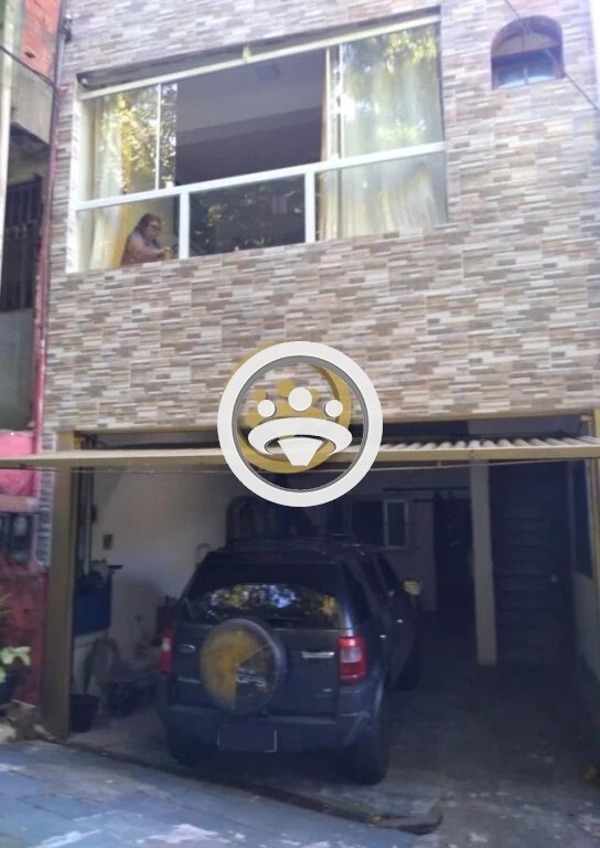 Sobrado à venda com 5 quartos, 230m² - Foto 1