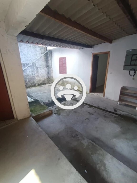 Casa à venda com 3 quartos, 175m² - Foto 4