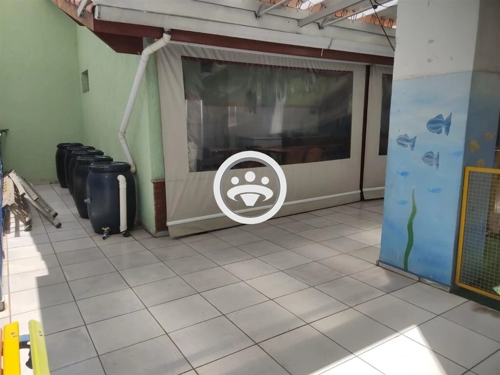 Apartamento para alugar com 2 quartos, 50m² - Foto 18
