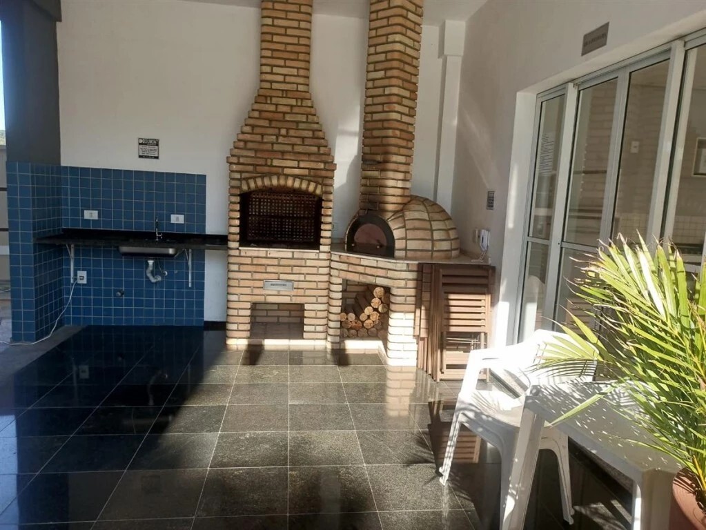 Apartamento para alugar com 2 quartos, 55m² - Foto 15