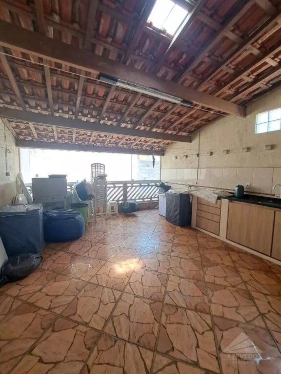 Sobrado à venda com 3 quartos, 245m² - Foto 18