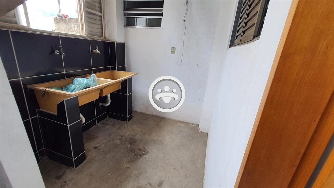 Casa para alugar com 1 quarto, 40m² - Foto 3