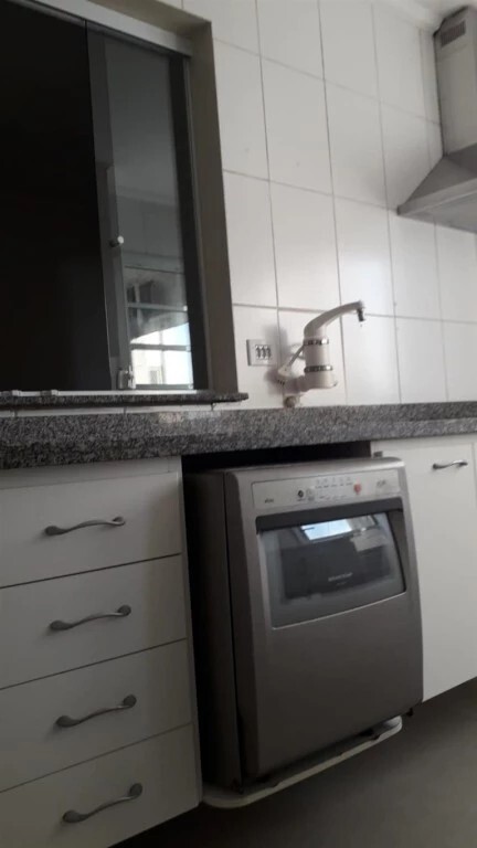 Apartamento para alugar com 2 quartos, 66m² - Foto 2
