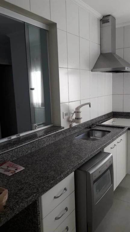 Apartamento para alugar com 2 quartos, 66m² - Foto 4