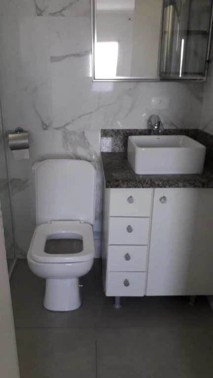 Apartamento para alugar com 2 quartos, 66m² - Foto 22