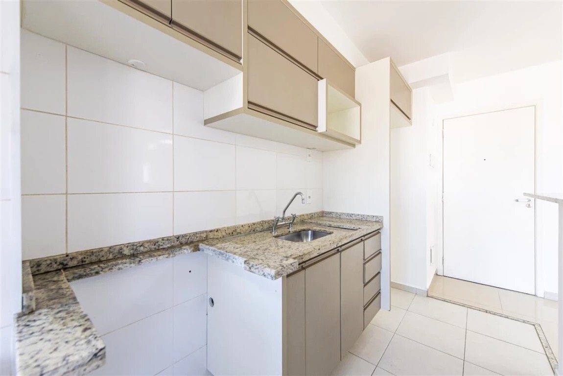 Apartamento para alugar com 3 quartos, 75m² - Foto 15