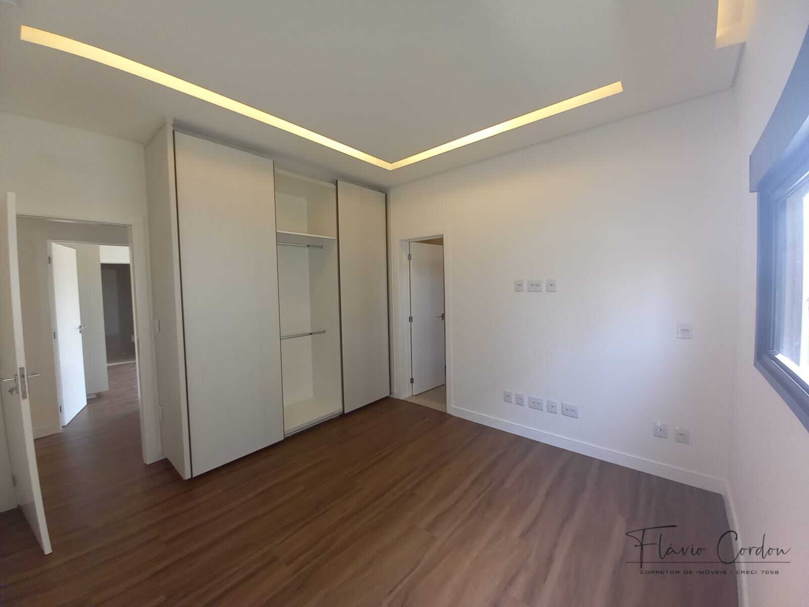 Casa de Condomínio à venda com 4 quartos, 361m² - Foto 16