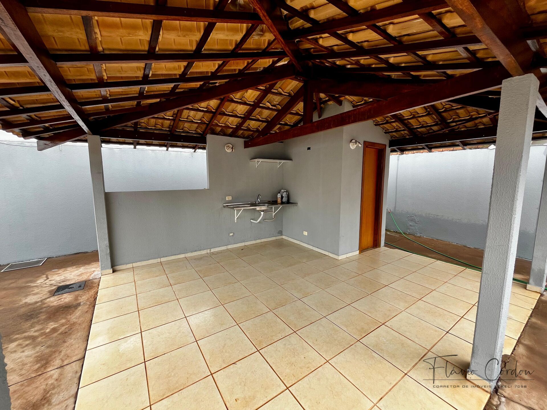 Casa à venda com 3 quartos, 180m² - Foto 21